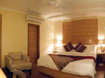 Hotel ​justa Panchsheel Park New Delhi