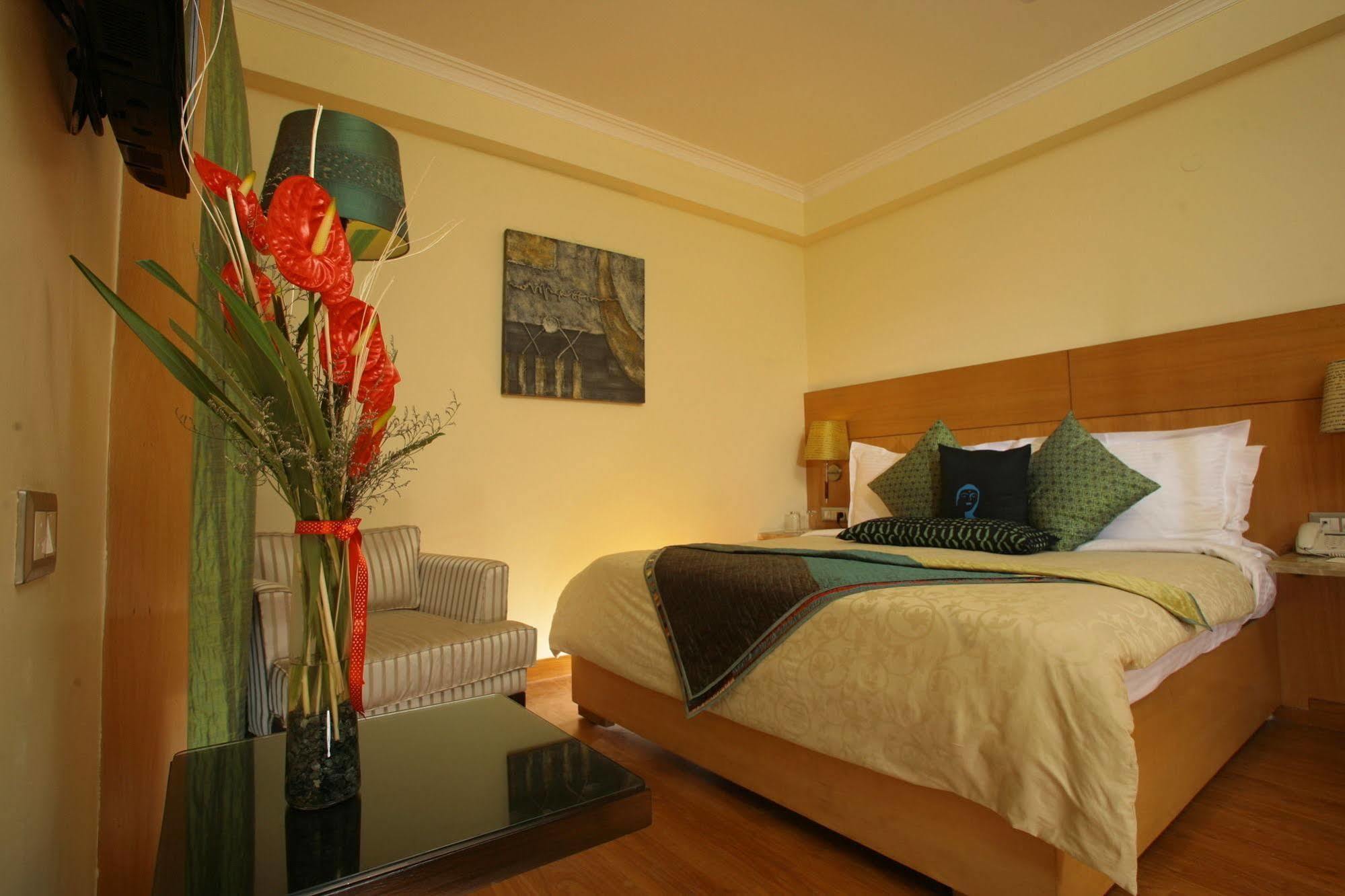 ​justa Panchsheel Park 4* New Delhi